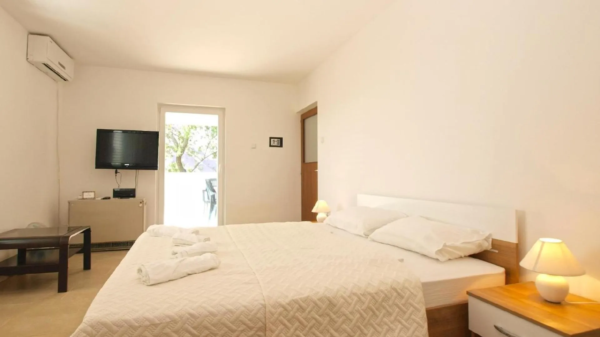 Apartment Ferienwohnung Fuer 4 Personen Ca 60 Qm In Premantura, Istrien Istrische Riviera